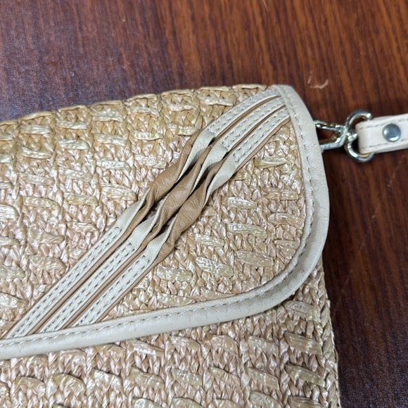 Vintage beige clutch with strap - Picture 5 of 12